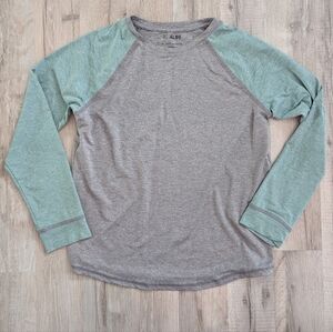 01.algo Gray and Green Raglan Performance Shirt, 8-10Y (V4)